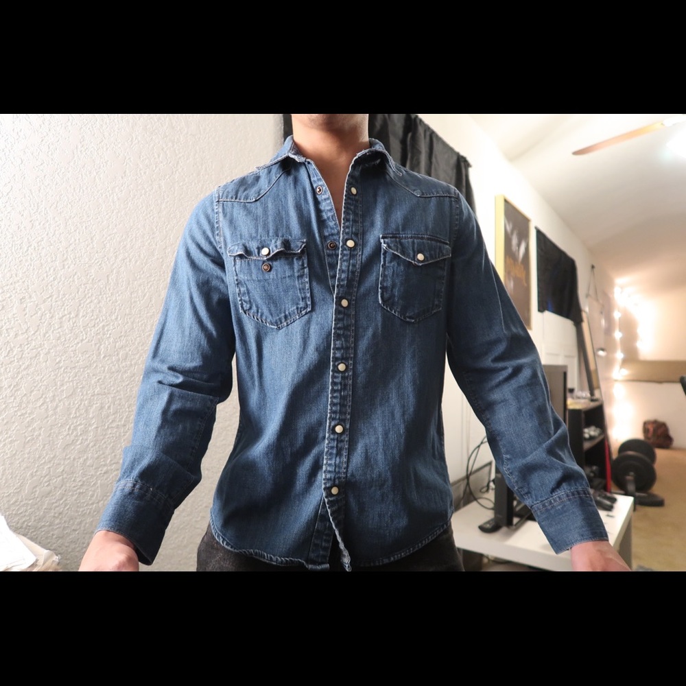Long sleeve denim
